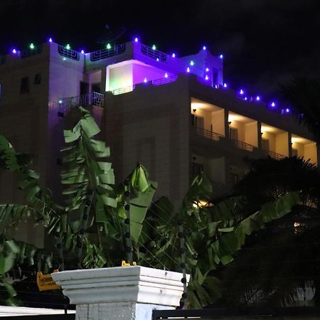 Maple Leaf Korean Hotel Achimota Eksteriør bilde