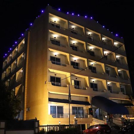Maple Leaf Korean Hotel Achimota Eksteriør bilde
