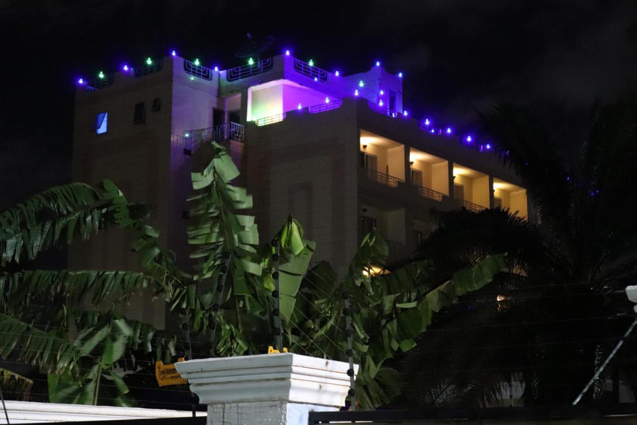 Maple Leaf Korean Hotel Achimota Eksteriør bilde