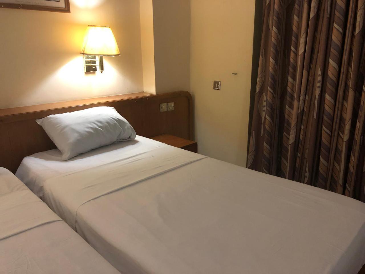 Maple Leaf Korean Hotel Achimota Eksteriør bilde