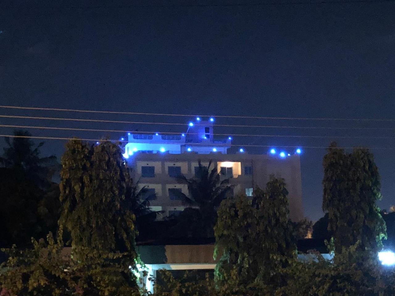 Maple Leaf Korean Hotel Achimota Eksteriør bilde