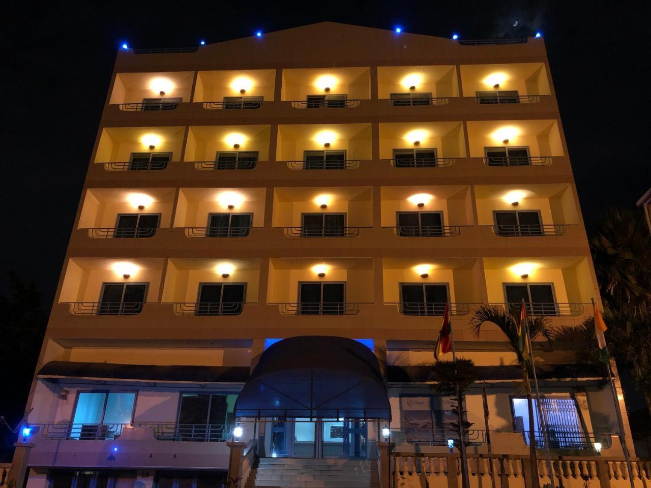 Maple Leaf Korean Hotel Achimota Eksteriør bilde